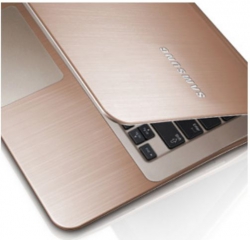 Samsung NP 900X3A-B06